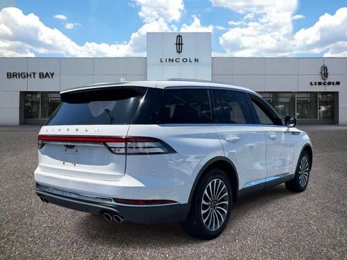 Used 2024 Lincoln Aviator Reserve w/ Elements Package Plus AWD/4WD image 4