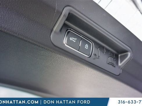 New 2026 Ford Explorer Platinum w/ LUX Leather Package image 32