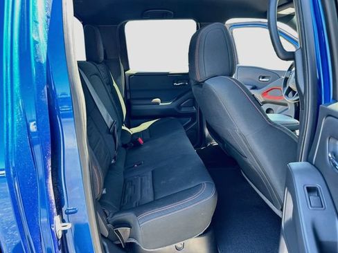 Certified 2025 Nissan Frontier Pro-X RWD image 17