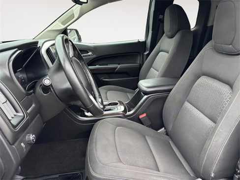 Used 2016 GMC Canyon SLE image 9