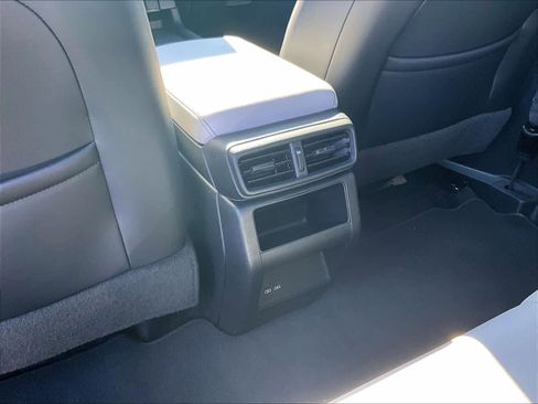 Used 2024 Honda Prologue Touring image 28