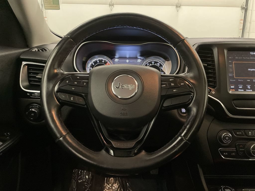 Used 2021 Jeep Cherokee Latitude Lux w/ Sun & Sound Group AWD/4WD image 5