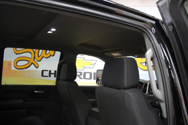 Used 2025 Chevrolet Silverado 2500 Custom w/ Custom Value Package AWD/4WD image 10