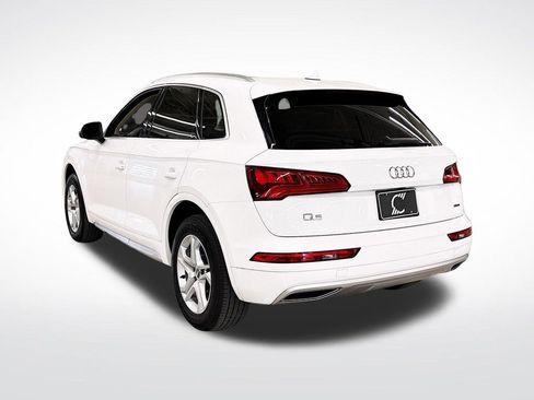 Used 2019 Audi Q5 2.0T Premium w/ Convenience Package image 3