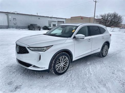 Used 2023 Acura MDX SH-AWD w/ Advance Package image 4