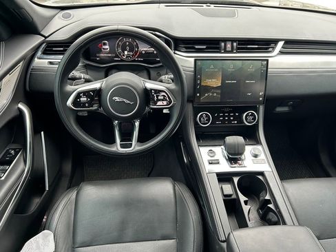 Used 2024 Jaguar F-PACE R-Dynamic S image 17
