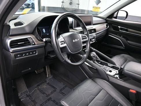 Used 2022 Kia Telluride SX w/ SX Prestige Package image 10