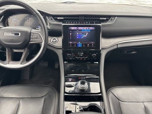 Used 2022 Jeep Grand Cherokee L Limited image 34