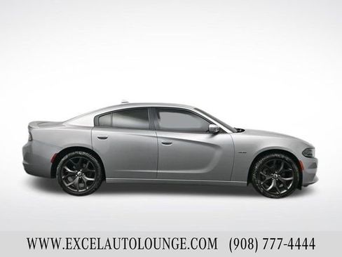 Used 2018 Dodge Charger R/T w/ Plus Group image 7