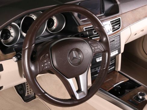 Used 2016 Mercedes-Benz E 350 Sedan image 37