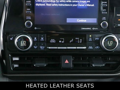 Used 2021 Toyota Highlander XLE FWD image 20
