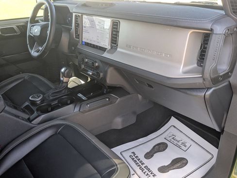 Used 2025 Ford Bronco Outer Banks AWD/4WD image 39