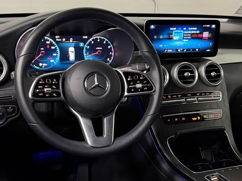 Certified 2022 Mercedes-Benz GLC 300 image 34