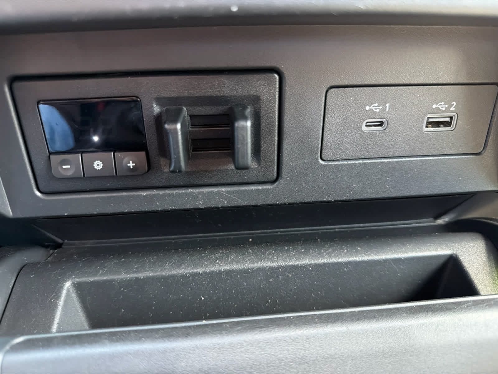 Used 2021 Nissan Titan PRO-4X w/ Pro-4x Utility Package AWD/4WD image 24