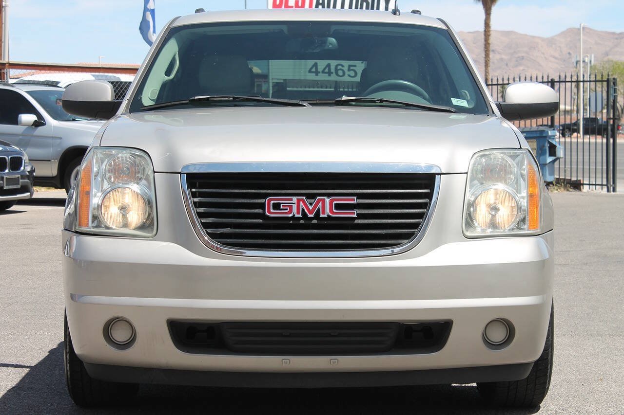 Used 2007 GMC Yukon SLE RWD image 3