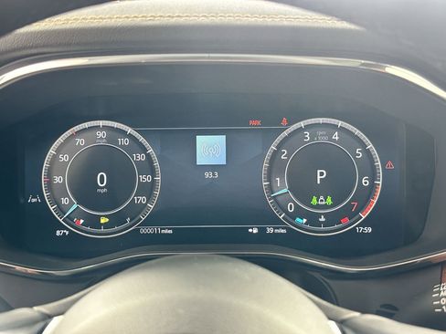 Used 2026 Jaguar F-PACE R-Dynamic S AWD/4WD image 16