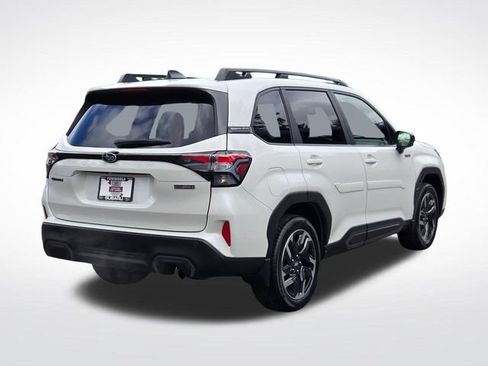 Used 2025 Subaru Forester Limited AWD/4WD image 8