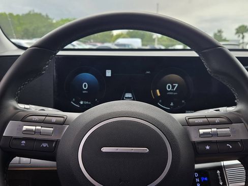 Certified 2025 Hyundai Kona SEL FWD image 22