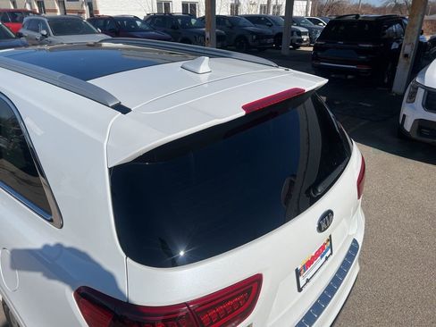 Certified 2020 Kia Sorento SX image 38