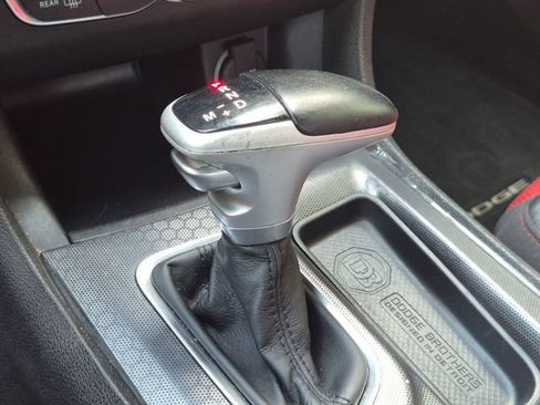 Used 2017 Dodge Charger R/T RWD image 12