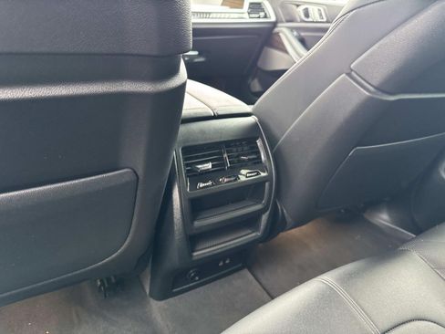 Used 2024 BMW X5 xDrive40i w/ M Sport Package AWD/4WD image 16