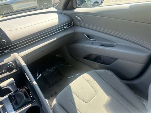 Used 2026 Hyundai Elantra Sport FWD image 21