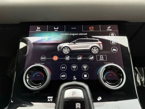 Used 2020 Land Rover Range Rover Evoque SE image 43