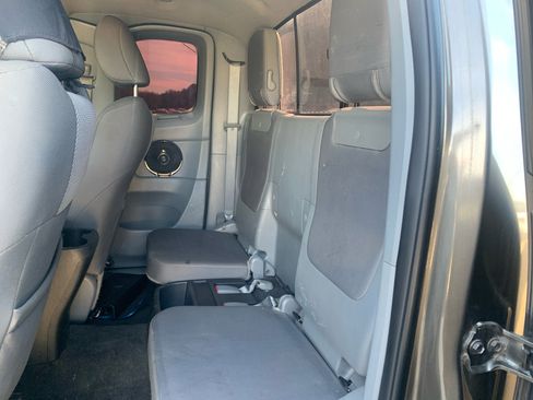 Used 2015 Toyota Tacoma 4x4 Access Cab V6 image 20