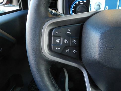 Used 2024 Ford Bronco Outer Banks image 14