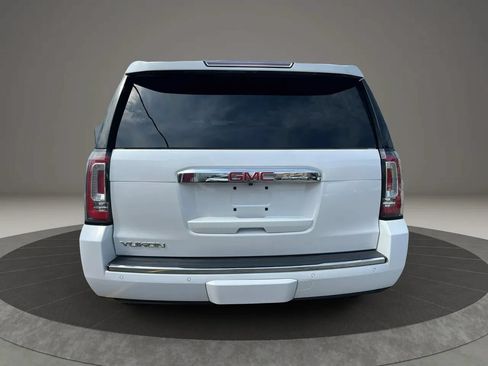 Used 2020 GMC Yukon Denali w/ Denali Premium Package AWD/4WD image 6