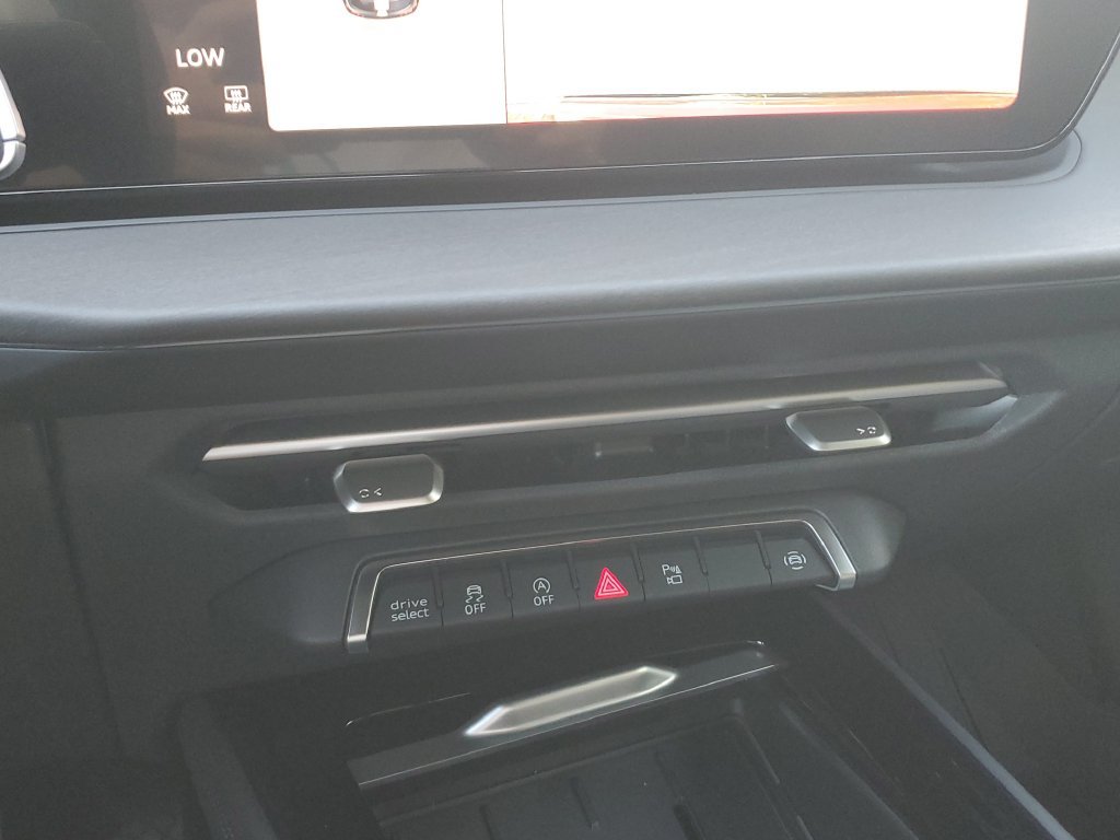 New 2026 Audi Q3 quattro 2.0T AWD/4WD image 27