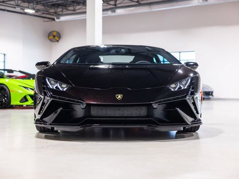 Used 2024 Lamborghini Huracan Tecnica RWD image 2