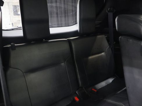 Used 2022 Mitsubishi Outlander SE image 14