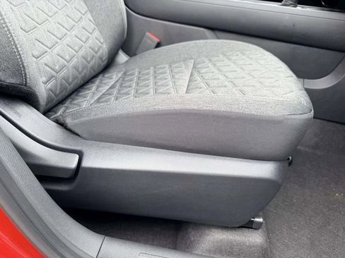 New 2026 Nissan Kicks SV w/ SV Premium Package FWD image 9