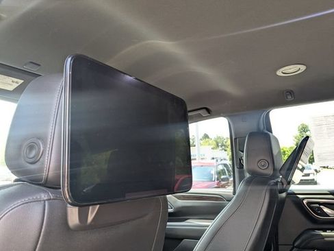 Used 2021 Chevrolet Tahoe Z71 w/ Rear Media and Nav Package AWD/4WD image 29