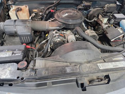 Used 1995 Chevrolet Tahoe 4WD image 20