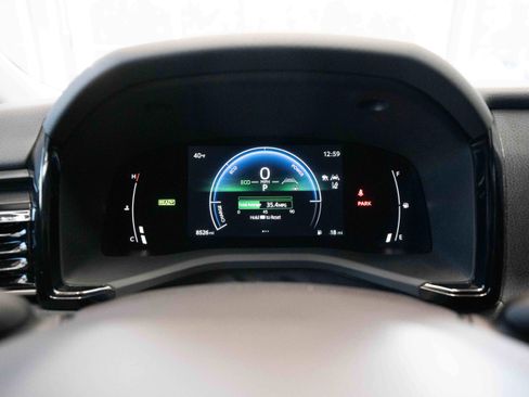 Used 2025 Toyota Camry LE image 16