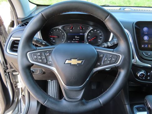Certified 2023 Chevrolet Equinox LT AWD/4WD image 17