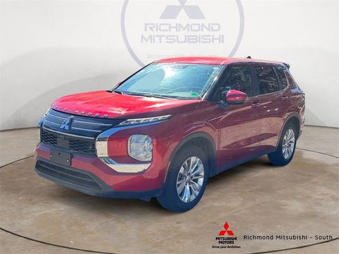 Used 2025 Mitsubishi Outlander ES image 7