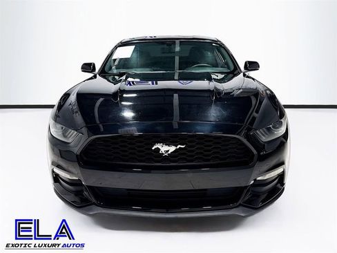 Used 2016 Ford Mustang Coupe image 4