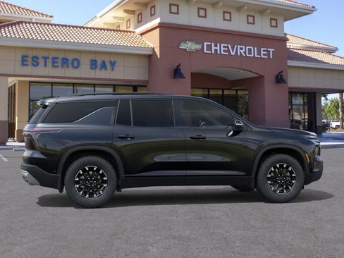 New 2026 Chevrolet Traverse Z71 w/ Enhanced Driving Package AWD/4WD image 5