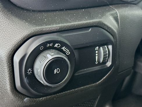 Used 2023 Jeep Wrangler Unlimited Sport AWD/4WD image 16