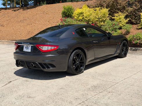Used 2012 Maserati GranTurismo MC RWD image 4