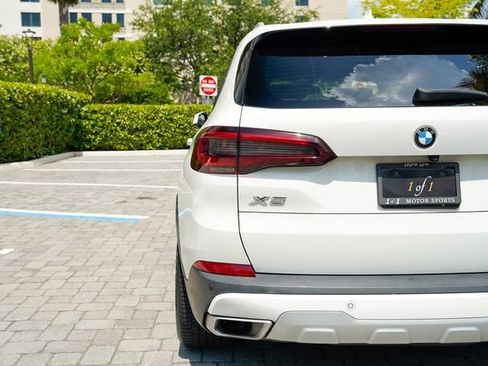Used 2023 BMW X5 xDrive40i w/ Parking Assistance Package AWD/4WD image 24