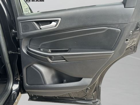 Used 2020 Ford Edge Titanium w/ Equipment Group 301A AWD/4WD image 35