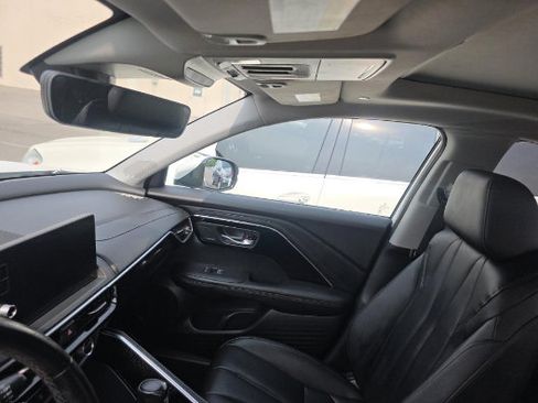 Used 2025 Acura ADX AWD image 8