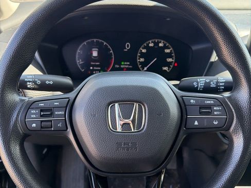 Used 2024 Honda HR-V LX image 14