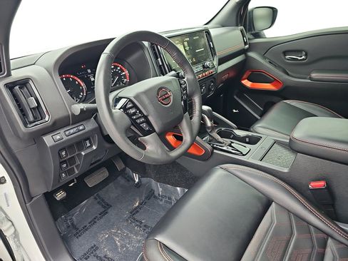 Used 2025 Nissan Frontier Pro-X w/ Pro Premium Package RWD image 13