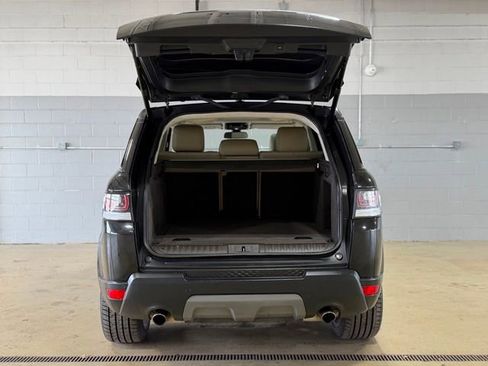 Used 2016 Land Rover Range Rover Sport SE image 36