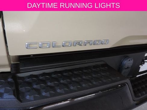 Used 2024 Chevrolet Colorado Trail Boss w/ Advanced Trailering Package AWD/4WD image 15